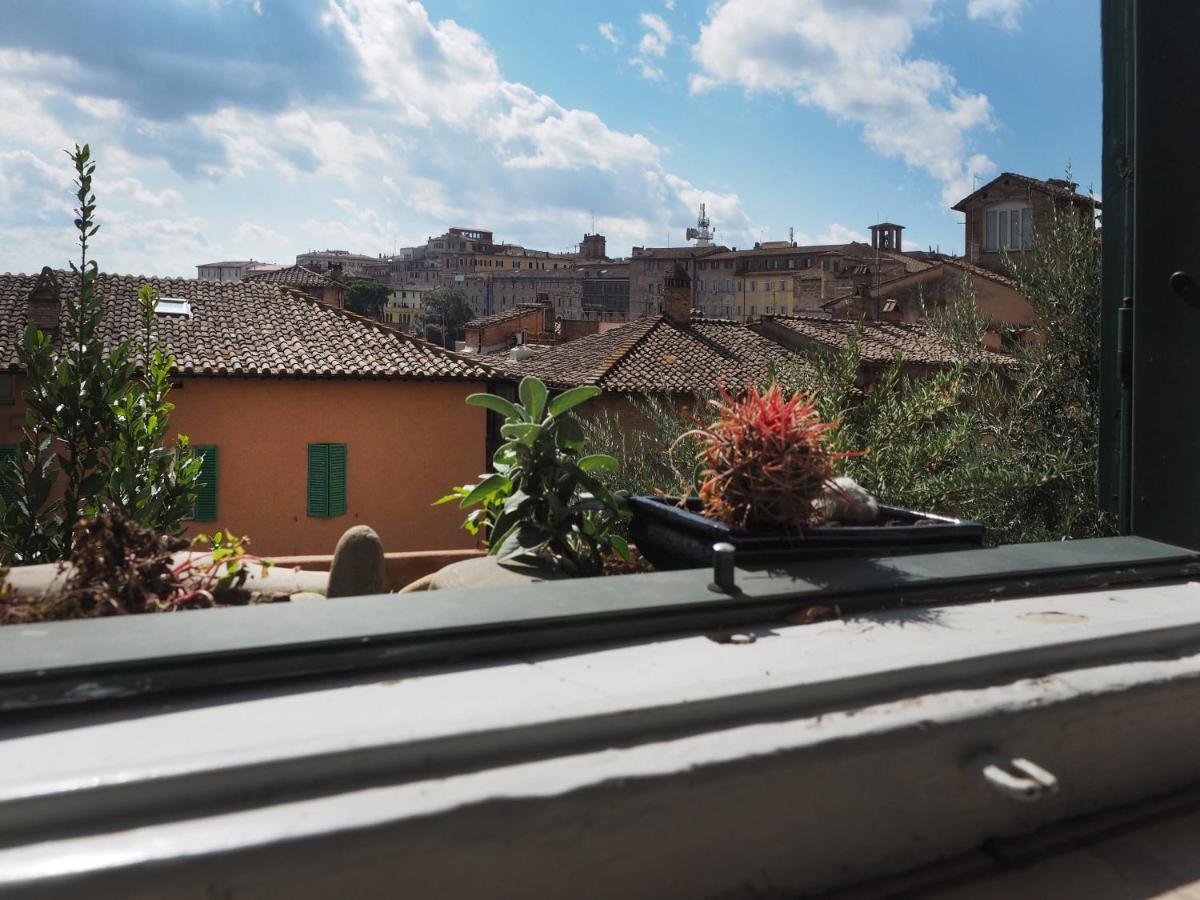 Azzi B&B Comfortably, In The Quietness Of The Perugia Historical Centre Экстерьер фото