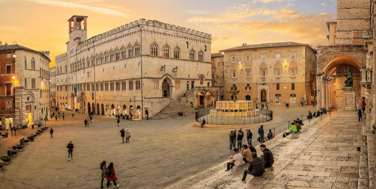 Azzi B&B Comfortably, In The Quietness Of The Perugia Historical Centre Экстерьер фото